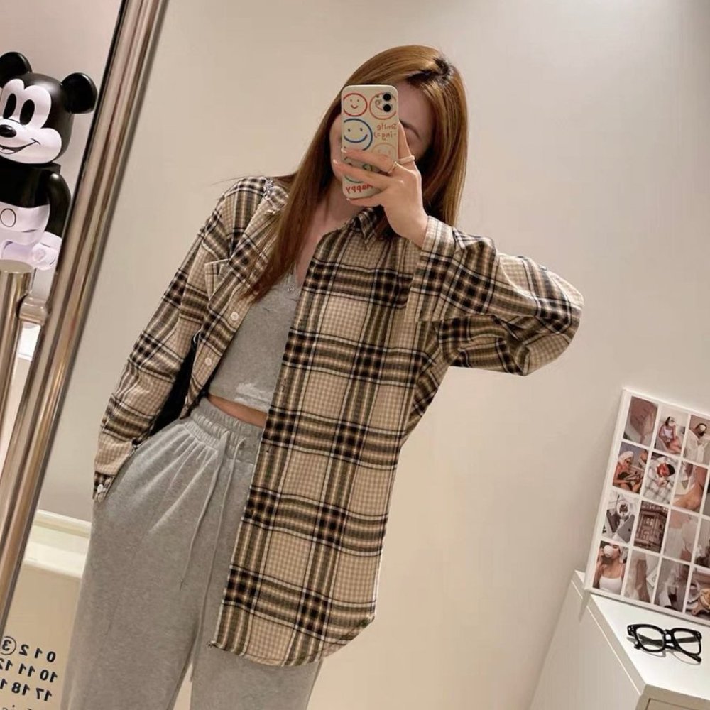 Bundle 2+ items for 30% off Korean style plaid causal tshirt blouse 5
